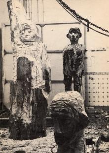 Georg Baselitz - Holzplastik